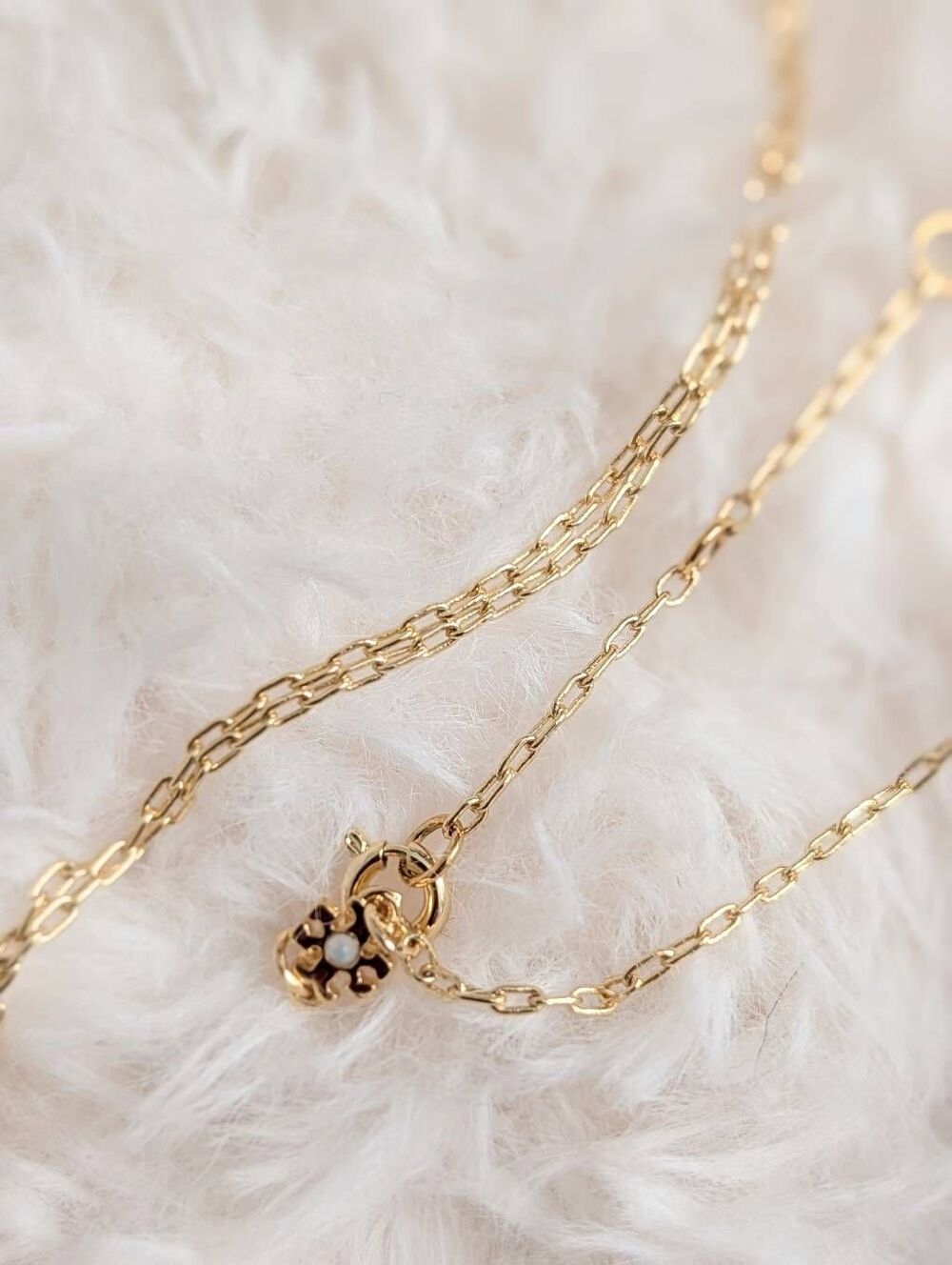 TORY BURCH Kira Stacked Clover Gold Charm Necklace - Picture 5 of 5